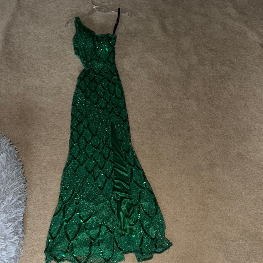 Elegant Green Sequence off the Shoulder Evening Gown with Slit